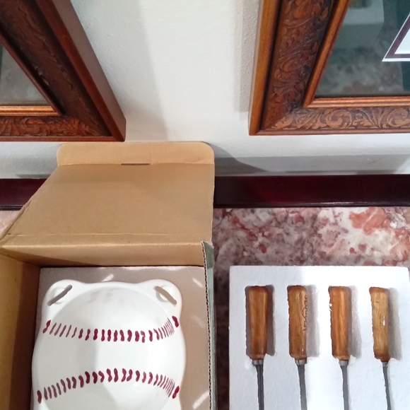 Cook's Club 5 Piece Snacker Set Baseball Themed! - Picture 4 of 10